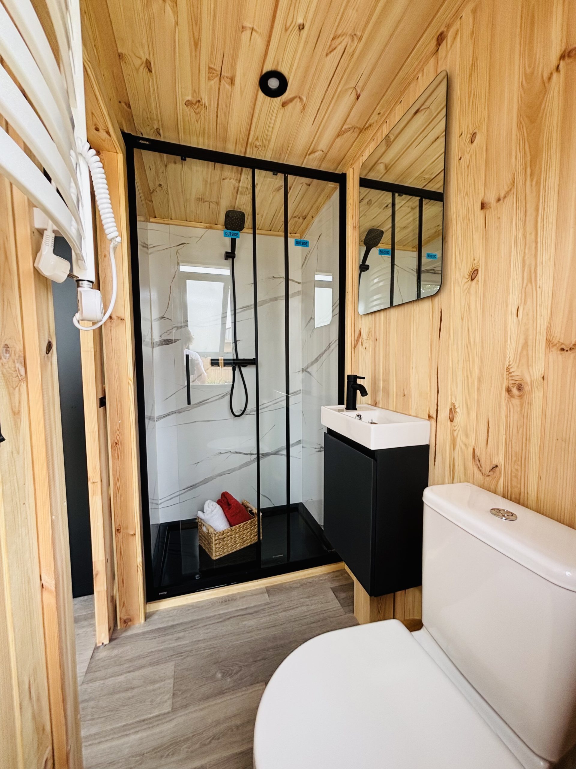 studio eco hotel luxury sanitaire